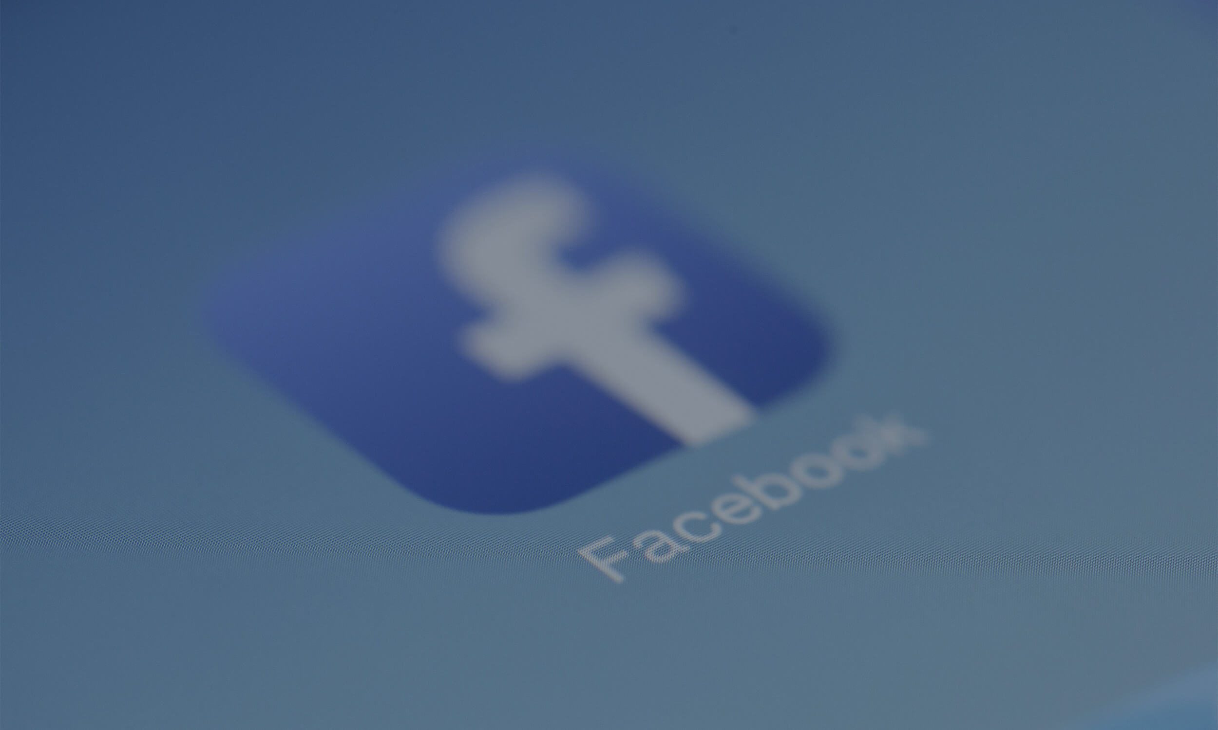 facebook logo on iphone